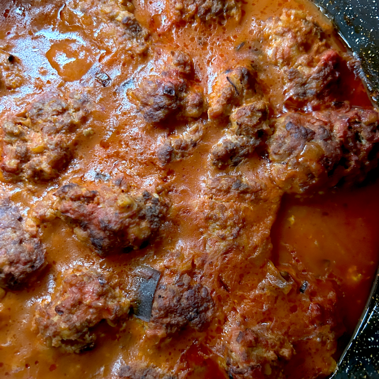 Boulettes de viande à la sauce tomate Pessah